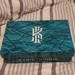 Nike Kyrie 3 'Obsidian' Sneakers